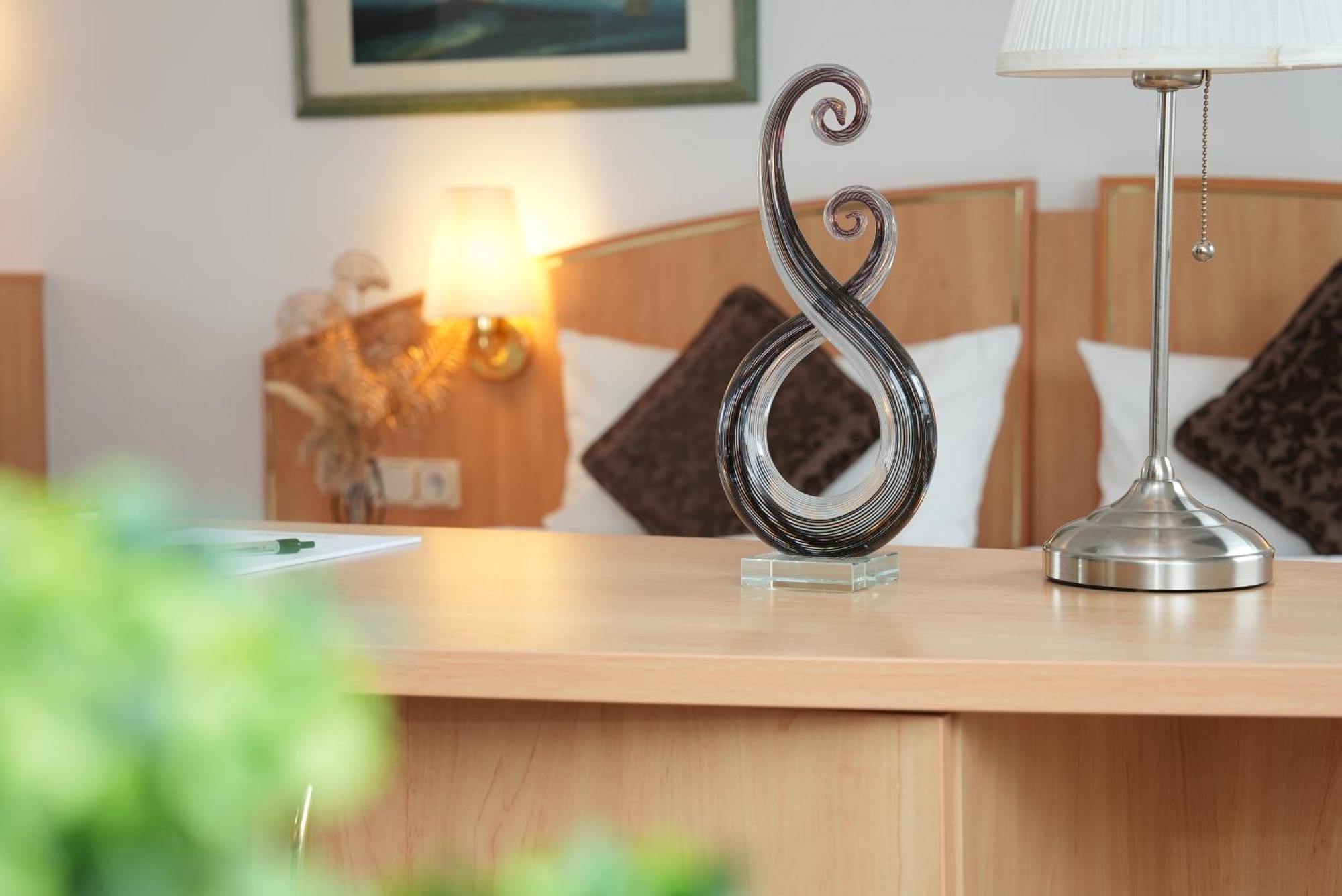 Uno Hotel Posthof Saarlouis Bagian luar foto